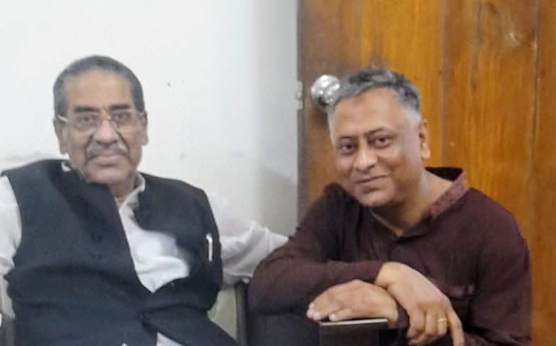 ফ্যাসিস্ট আ’লীগের দোসর মিলন ও সুজন কে বৃদ্ধা মায়ের কুলাঙ্গার আখ্যা..