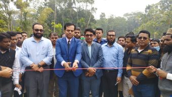 চরকাউয়ায় আড়াই হাজার একর জমির ফসল চাষে: খাল খনন উদ্বোধন করলেন জেলা প্রশাসক