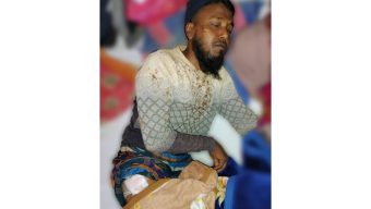 কলাপাড়ায় স্বেচ্ছাসেবক দল নেতা কে কুপিয়ে হত্যা চেষ্টার অভিযোগ