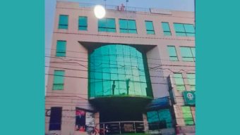 বরিশাল কুয়েত প্লাজায় মালিকপক্ষের জিম্মিদশায় ক্ষতিগ্রস্তের অভিযোগ ব্যবসায়ীদের