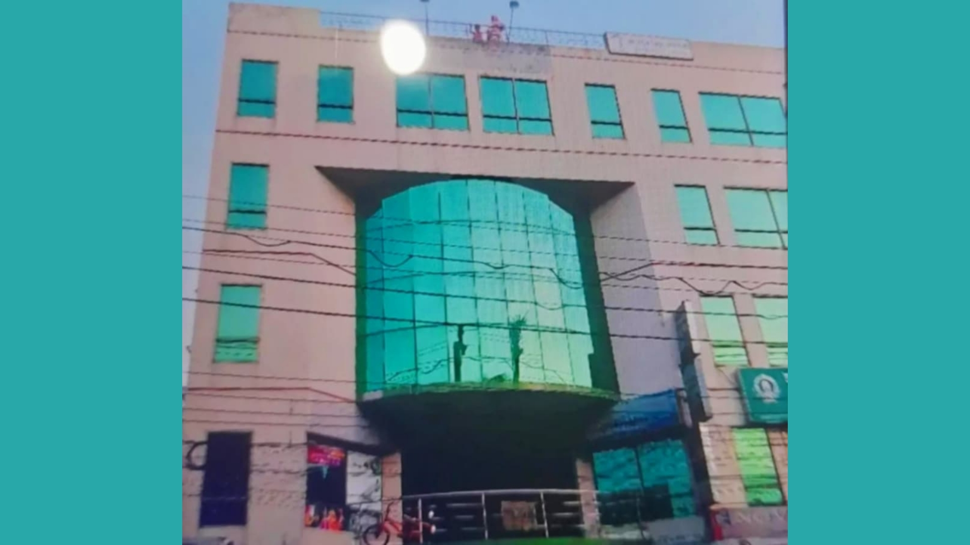 বরিশাল কুয়েত প্লাজায় মালিকপক্ষের জিম্মিদশায় ক্ষতিগ্রস্তের অভিযোগ ব্যবসায়ীদের