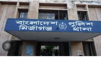 মির্জাগঞ্জে জমি নিয়ে নারীকে পিটিয়ে হত্যার চেষ্টা, ঘরবাড়ি ভাঙচুর ও লুটপাটের অভিযোগ