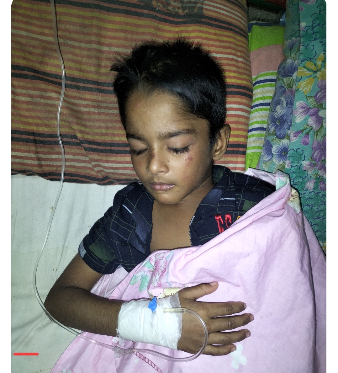 বরিশাল চাঁদমারি মাদ্রাসা সড়কে তুচ্ছ ঘটনায় অবুঝ শিশুকে পিটিয়ে হত্যার চেষ্টা!