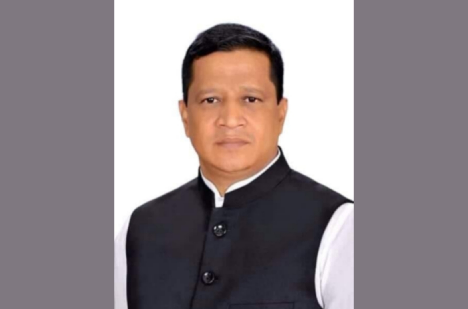 ফ্যাসিবাদের দোসর বাউফলের দুর্নীতিবাজ চেয়ারম্যান কামাল আত্মগোপনে থেকেও বহাল তবিয়তে!