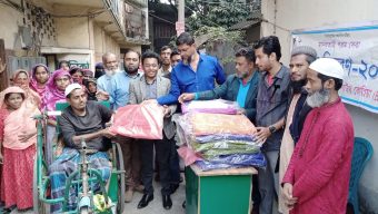 অসহায় হতদরিদ্র মানুষের মাঝে শীতবস্ত্র কম্বল বিতরণ