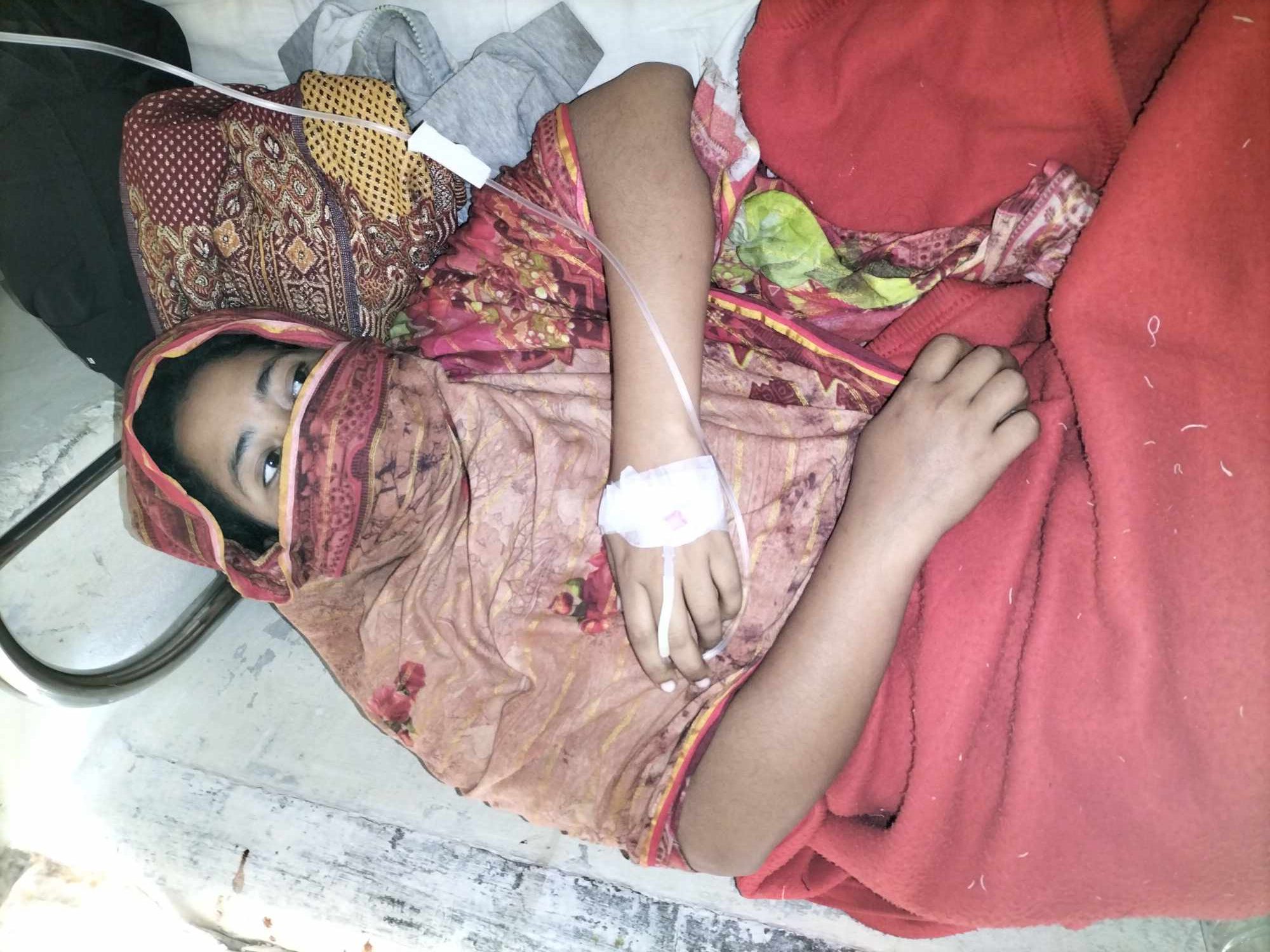 বাকেরগঞ্জে প্রবাসীর স্ত্রীর উপর হামলা ও নির্যাতনের অভিযোগ