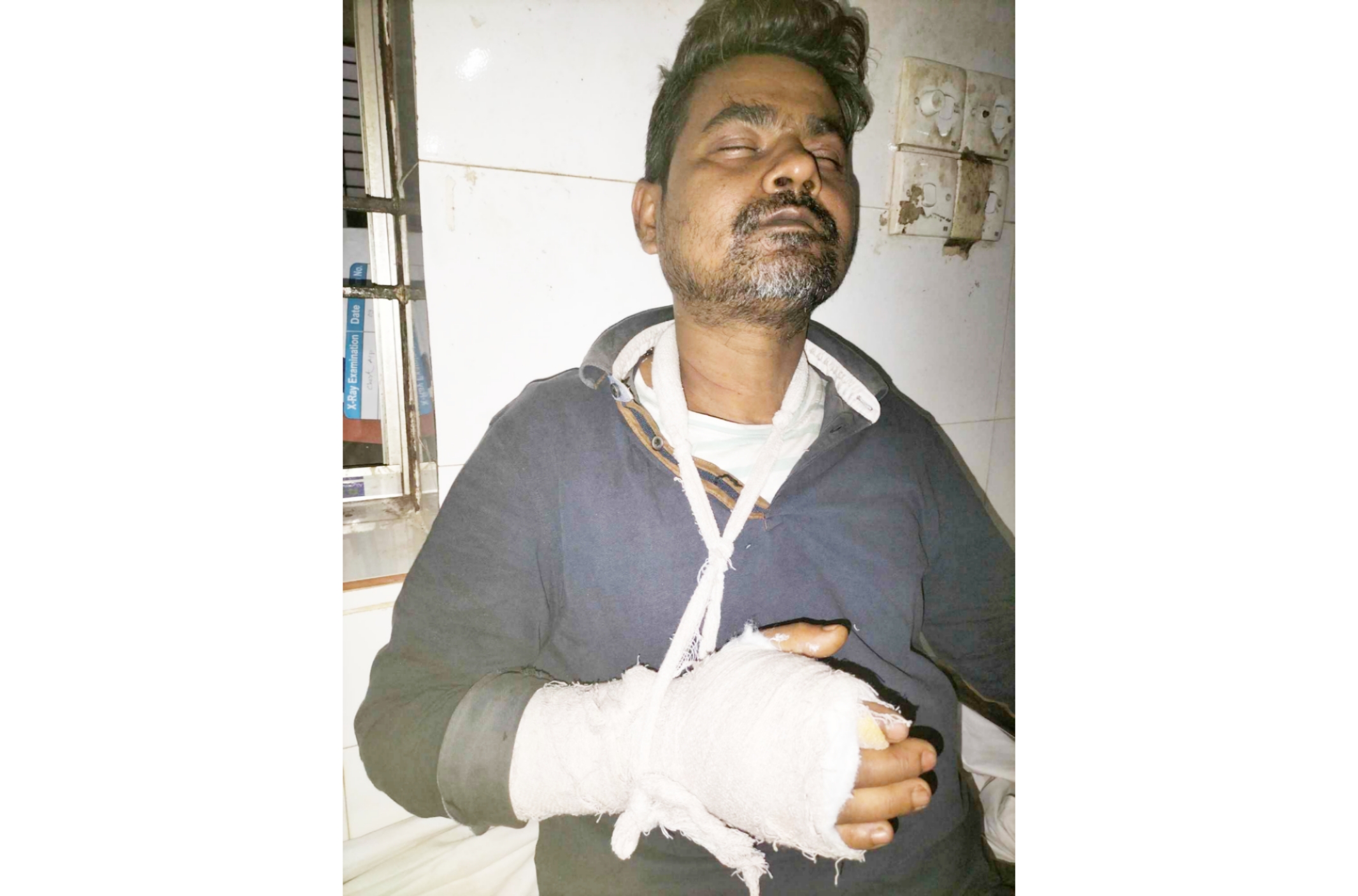 নলছিটির দপদপিয়ায় স্বামী ও স্ত্রীকে কুপিয়ে পিটিয়ে জখমের অভিযোগ