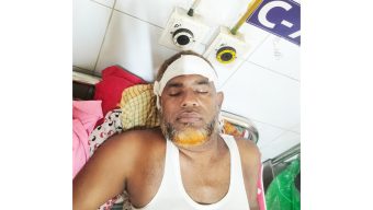গৌরনদীতে অবৈধ স্থাপনা উচ্ছেদ করাকে কেন্দ্র করে বিএনপি নেতাকে কুপিয়ে জখম