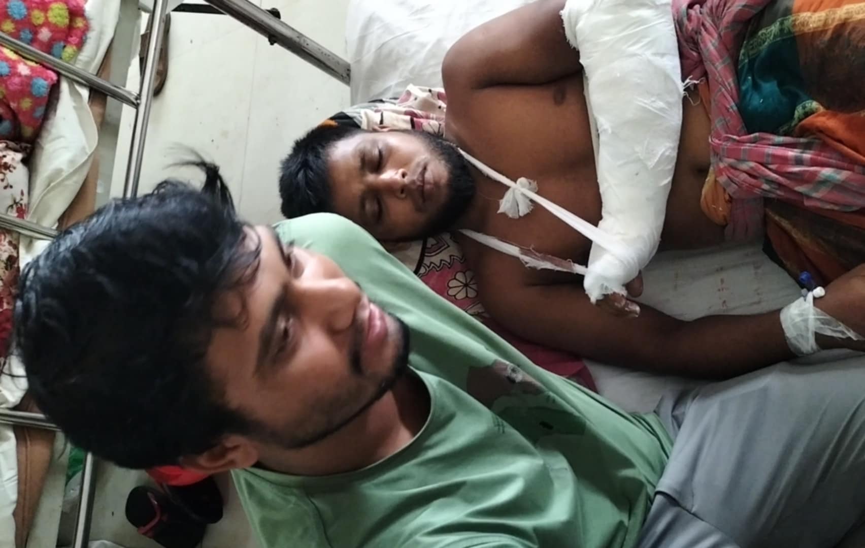কলাপাড়ায় চাঁদার দাবিতে যুবককে কুপিয়ে হত্যা চেষ্টার অভিযোগ