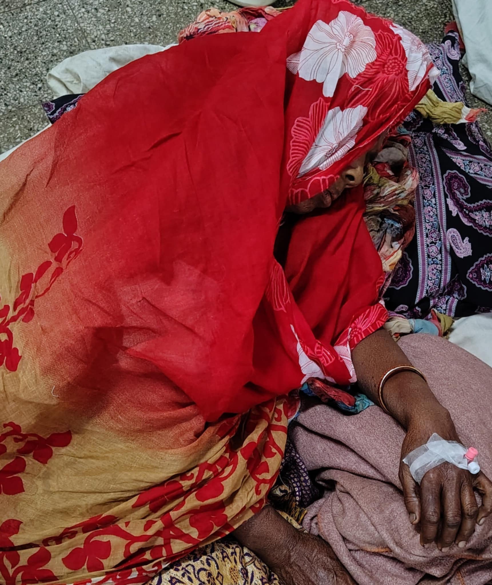 পটুয়াখালীতে জমি নিয়ে সংঘর্ষে মা-মেয়েকে কুপিয়ে পিটিয়ে হত্যা চেষ্টার অভিযোগ